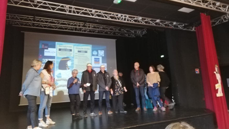 Odos. Remise de chèque pour Octobre rose