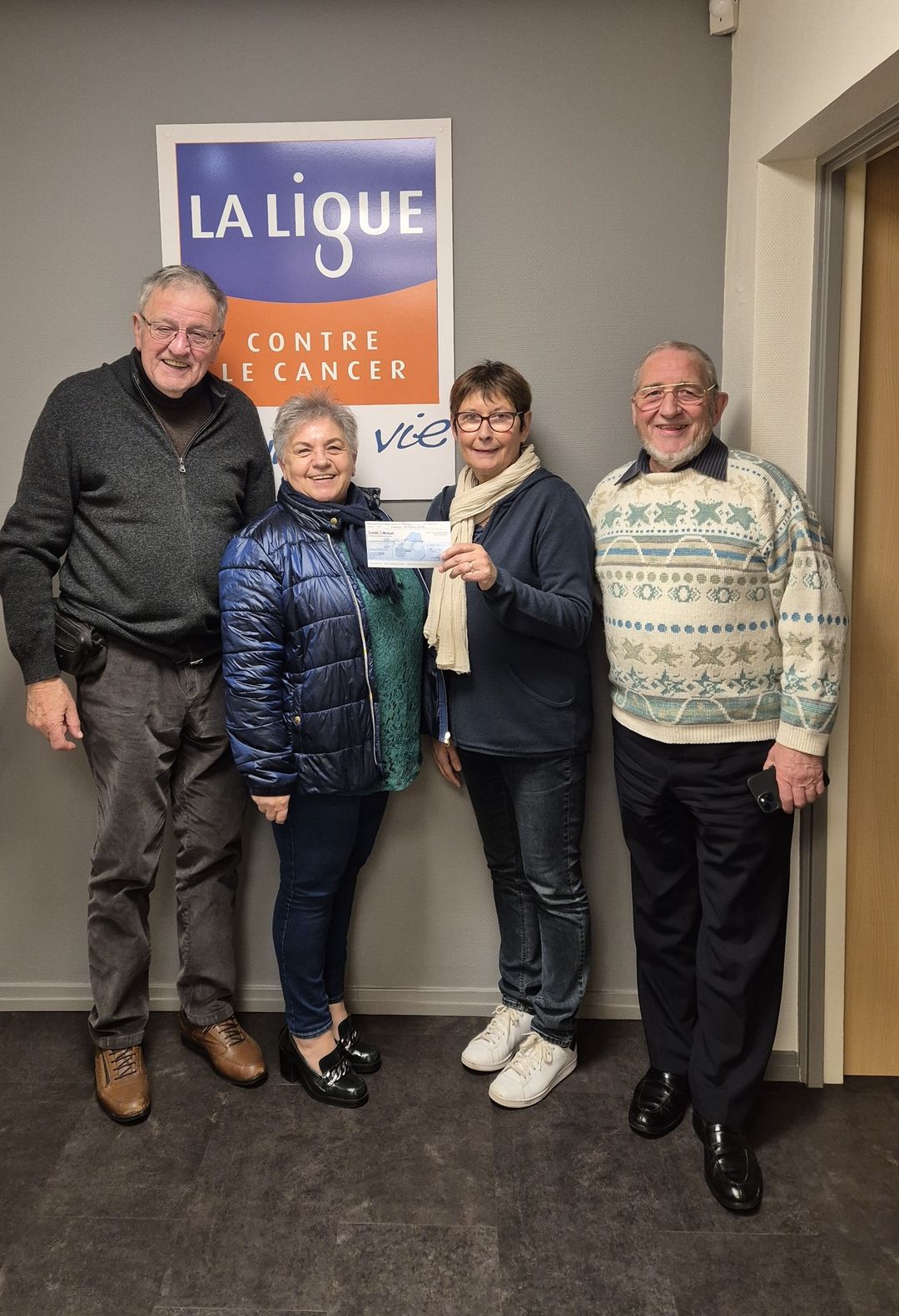 Marche octobre rose. - FOYER RURAL Maizieres