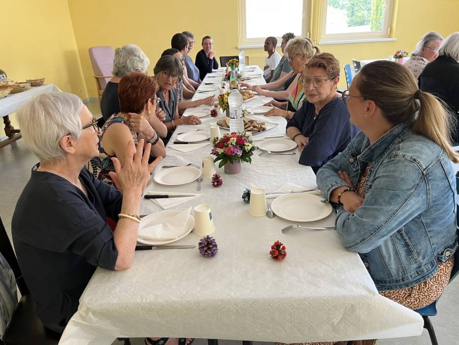 repas des bénévoles et bénéficieres de soins (2023) repas des bénévoles et bénéficieres de soins (2023)
