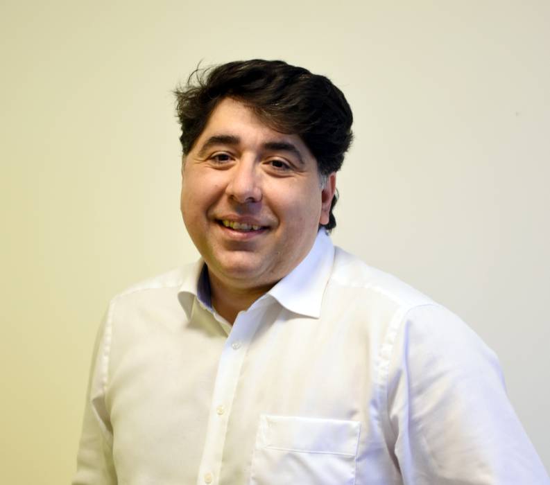 Professeur Vahid Asnafi