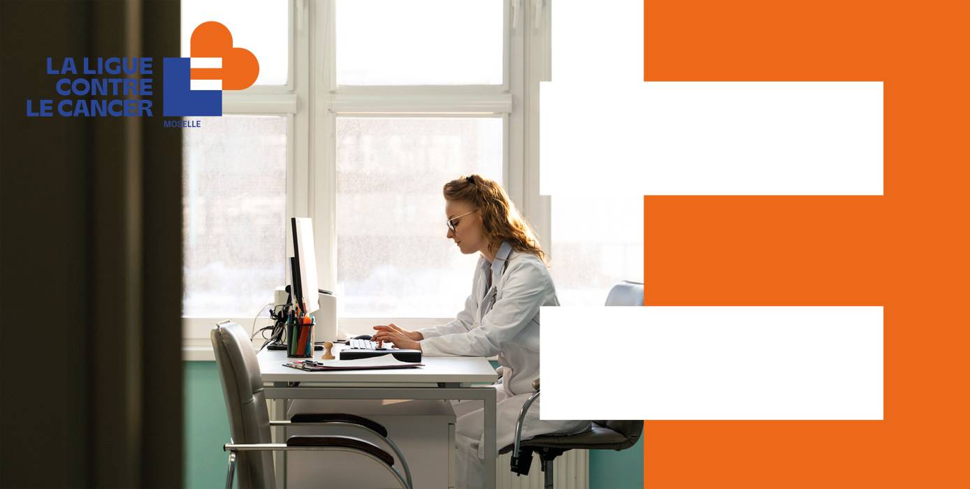 Représentant des usagers Femme médecin à son bureau