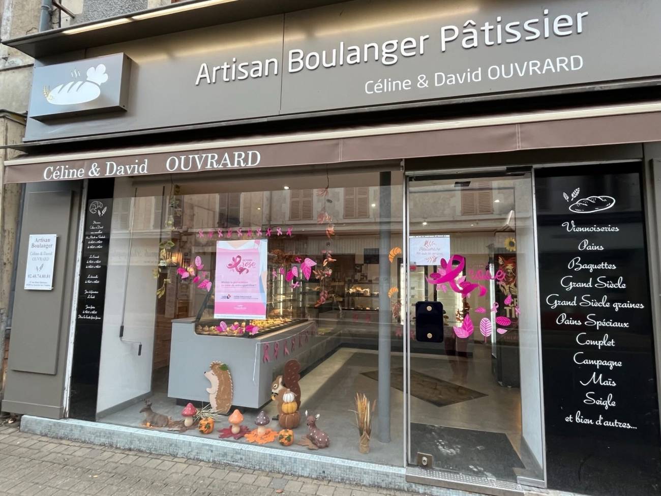 Octobre Rose Grands Moulin de Paris