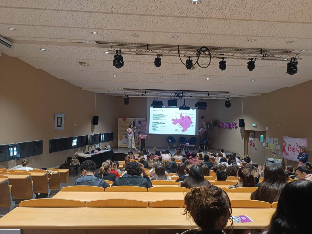 Conférence sur la prévention des cancers au Lycée Saint Vincent de Paul à Nîmes